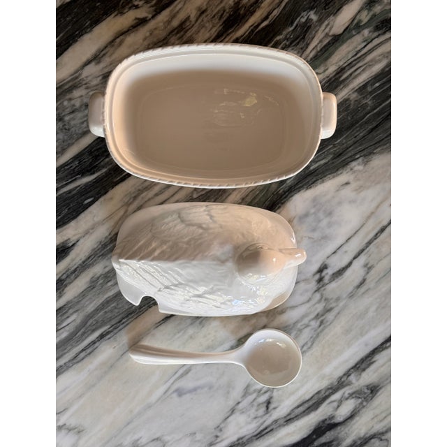 MOS261980's Americana Whittier Potteries, California, Duck Motif Soup Tureen For Sale - Image 13 of 16