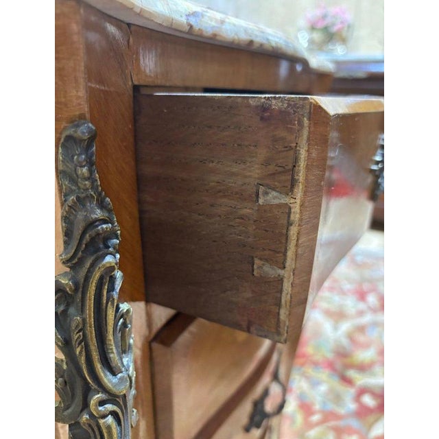 Louis XV Chest of Drawers in Wood For Sale - Image 11 of 12