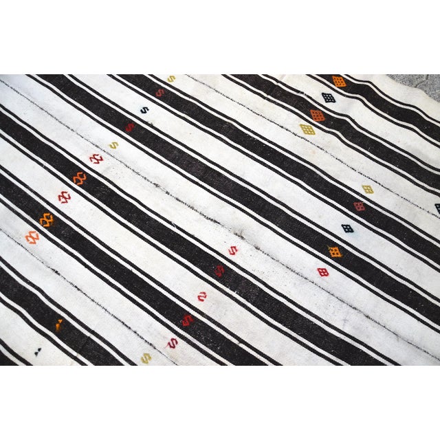 1960s 1960s Traditional Handmade Area Kilim Rug For Sale - Image 5 of 11