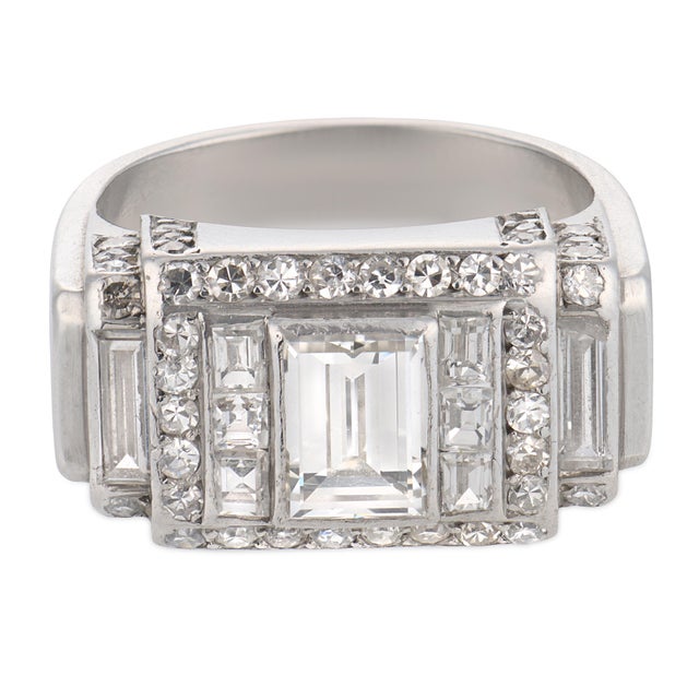 Art Deco 1930s Art Deco 2.05 Carat Diamond Platinum Geometric Ring, Size 5.75 For Sale - Image 3 of 6