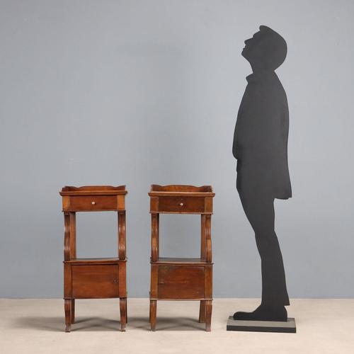 Antique Bedside Tables in Walnut with Drawers, Italy, 19th Century, Set of 2 For Sale - Image 3 of 13