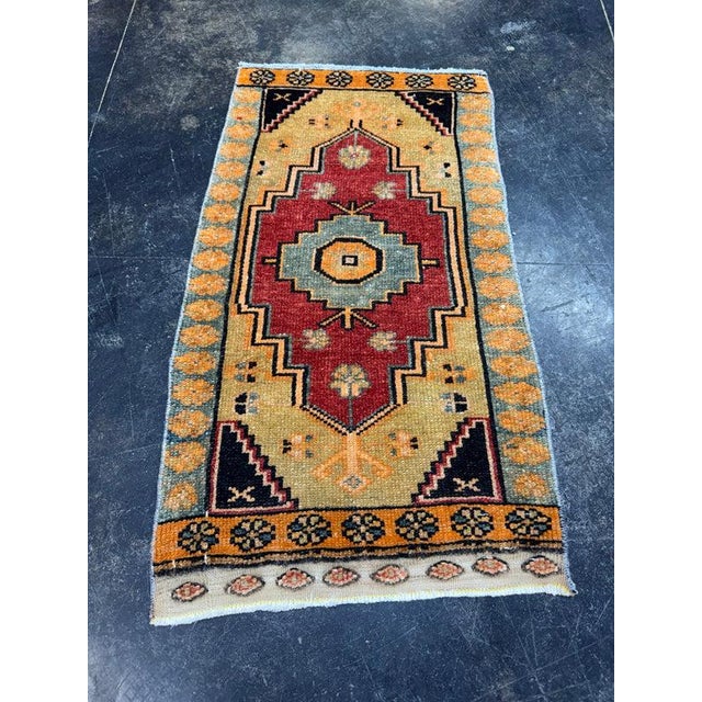 Contemporary Turkish Yastik Rug 1'6" x 2'9" For Sale - Image 3 of 5