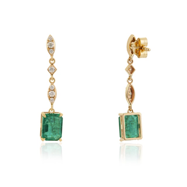 Metal Vibrant 2.69ct Zambian Emerald Diamond Wedding Drop Earrings in 14k Solid Gold- A Pair For Sale - Image 7 of 15