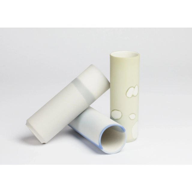 <p>Water is not only an important element in our lives but also in the world of ceramics. In the project <em>Panta...