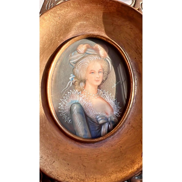Italian Miniature Oval Gilded Wooden Framed Antique Signed Painting Portrait of Marie Antoinette or a Royal Lady For Sale In Los Angeles - Image 6 of 15