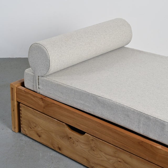 Pine Daybed from Atenor, France, 1970s For Sale - Image 4 of 16