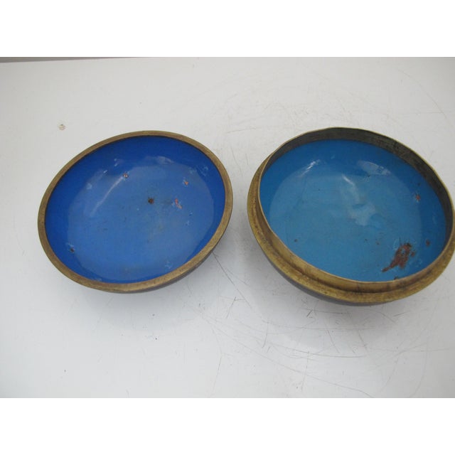 Early 20th Century Chinese Cloisonne Round Coil Flower & Leaf Design Enamel Jar Box With Lid For Sale - Image 5 of 6