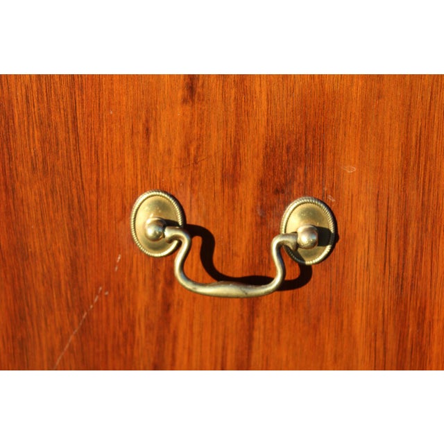 1980s Henkel-Harris Mahogany Nightstand For Sale - Image 15 of 18