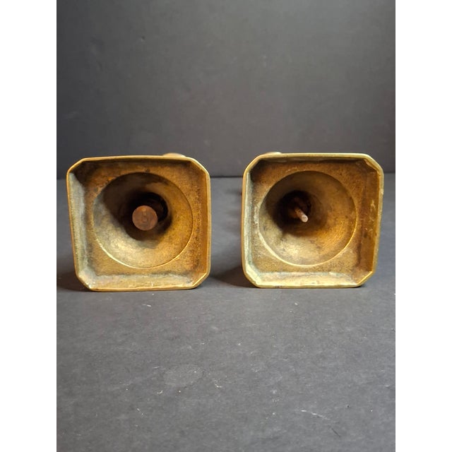 Early 19th Century Antique English Brass Candlesticks Pair Multi-Knop Square Step Base 18th/19th C. For Sale - Image 5 of 6