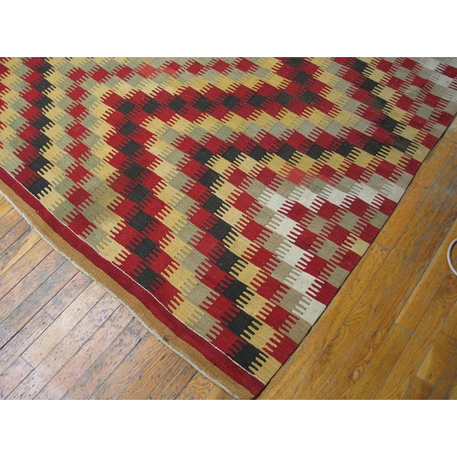 1900 - 1909 Decorative Antique Turkish Kilim Oushak Rug With a Tricolor Tridimensional Zig Zag Ground Color For Sale - Image 5 of 5