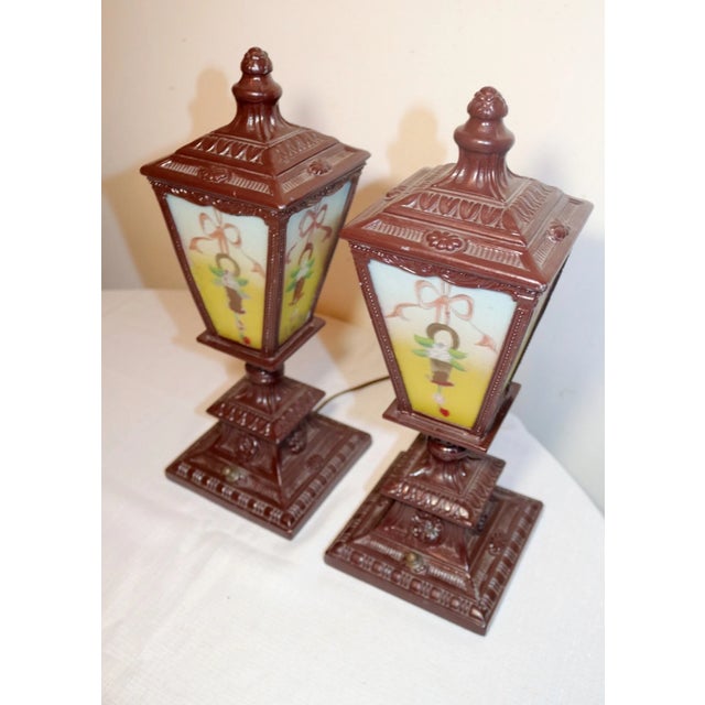 1940s Pair of Antique Vintage Ornate Reverse Painted Glass Metal Table Boudoir Lamps For Sale - Image 5 of 12