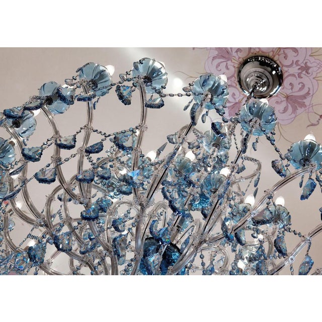 Maria Theresa 30 Lights Chandelier in Polished Chrome and Crystal by Aggiolight For Sale - Image 4 of 14