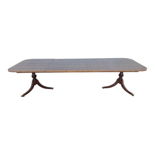 Georgian Banded Mahogany Double Pedestal Extension Dining Table For Sale
