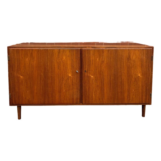 Mid 20th Century Carlo Jensen for Hundevad & Co. Danish Modern Rosewood Credenza, Attributed For Sale