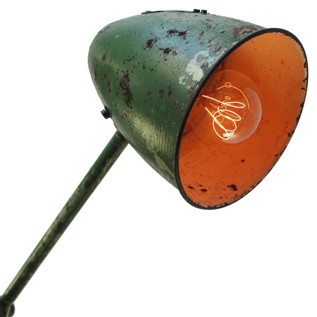 Original machine factory lamp green metal white interior e27 / e26, including 2 meters / 80” wire and plug also available...