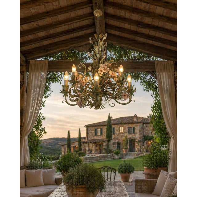 Refined Venetian eight-light chandelier, created through a harmonious combination of Murano glass and a finely crafted,...