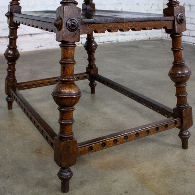 Late 19th to Early 20th Century Wilhelminian or Jacobean Revival Oak Side or Lamp Table With 2 Tier Design For Sale - Image 10 of 18