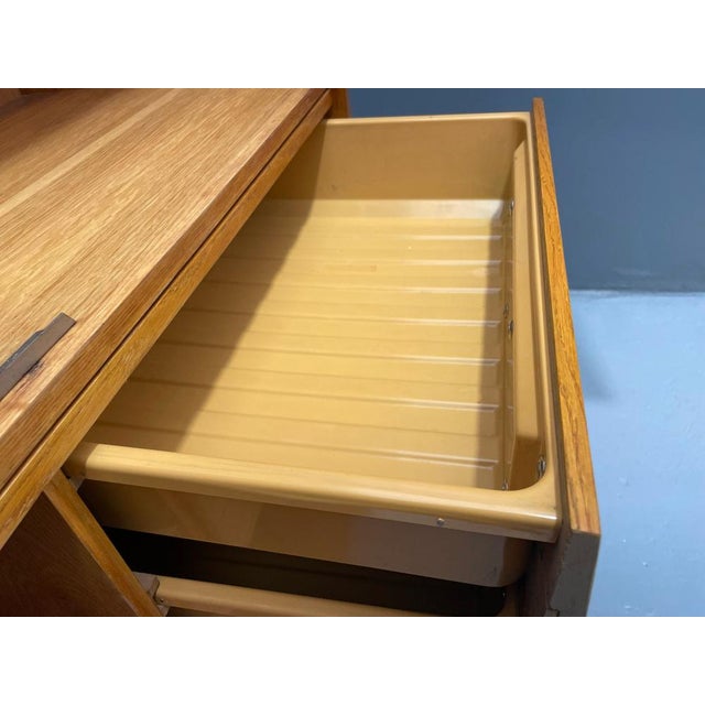 1960s U-450 Oak Cabinet by Jiří Jiroutek for Interior Prague, Czechoslovakia, 1960s For Sale - Image 5 of 18