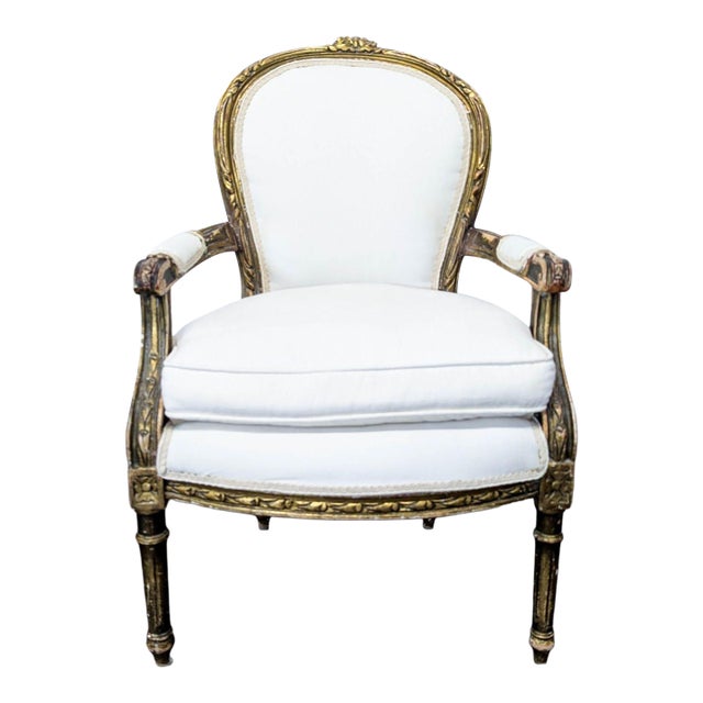 Vintage White Upholstered Lounge Chair With Ornate Gold Wooden Frame For Sale