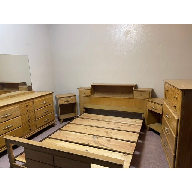 Beautiful solid golden oak Vintage LA Period 5 piece bedroom set. Including bed, two nightstands, dresser, and chest of...