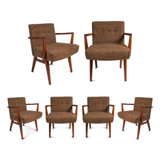 Set of Four (4) Rare Mid-Century Modern Model C-108 Armchairs in Walnut & Brown Bouclé Attributed to Jens Risom for Jens Risom Design, Usa, C. 1950s For Sale