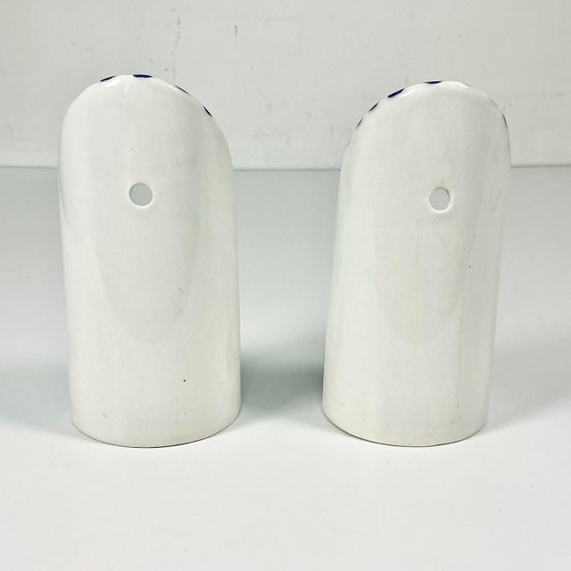 1950s Vintage Holland Delft Boho Chic Handpainted Candleholder Wall Sconces - A Pair. For Sale - Image 11 of 15