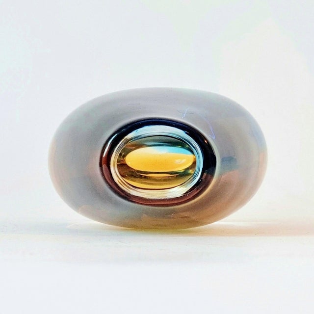 Mid-Century Modern Sommerso Art Glass Vase by Vicke Lindstrand for Kosta, Sweden, 1960s For Sale - Image 6 of 9