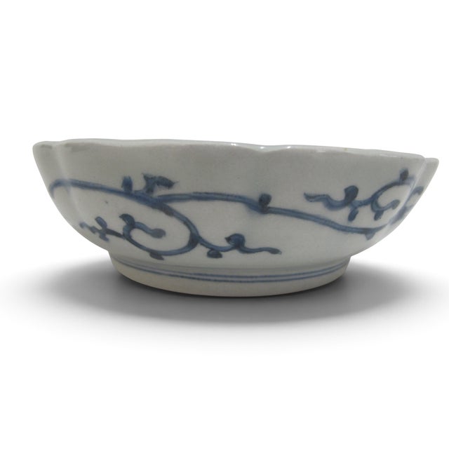 Japanese Scalloped Rim Imari Arita Ware Blue Flower 6" Porcelain Serving Bowl For Sale - Image 4 of 5