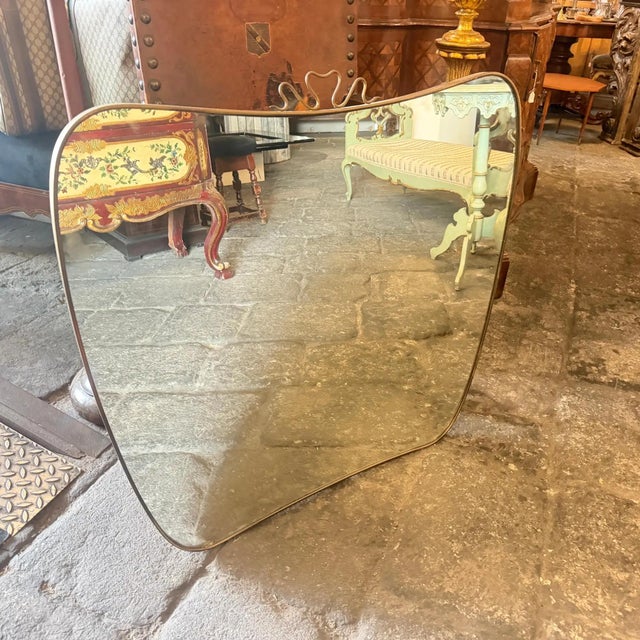 1950s 1950s Gio Ponti Style Mid-Century Modern Brass Italian Big Wall Mirror For Sale - Image 5 of 10