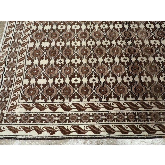 Textile Galerie Shabab Collection Mid-20th Century Turkish Anatolian Accent Carpet For Sale - Image 7 of 10