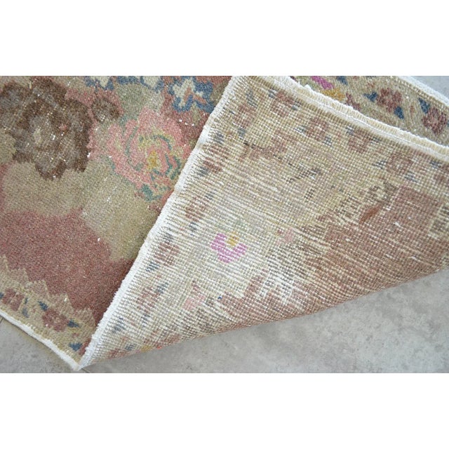 1970s Hand Knotted Small Rug Mid Century Modern Doormat - 1′6″ × 3′3″ For Sale - Image 5 of 6