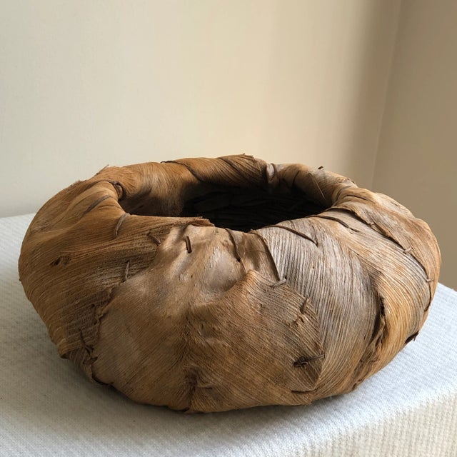 Late 20th Century Mid-Century Palm Beach Regency Banana Leaf Basketry Bowl For Sale - Image 5 of 13