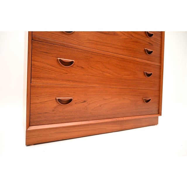 Vintage Danish Teak Chest of Drawers by Peter Hvidt and Orla Molgaard Nielsen for Søborg Møbelfabrik, 1960s For Sale - Image 9 of 11