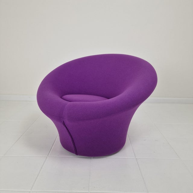 Very comfortable Artifort Mushroom chair, designed by Pierre Paulin in the 60's. This lovely Mushroom Chair is made in the...