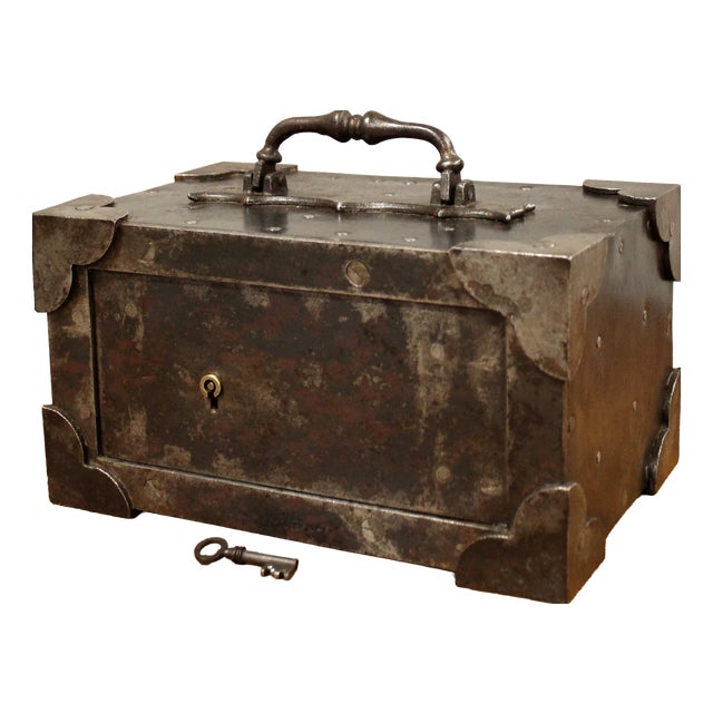 Antique Safe in Iron For Sale