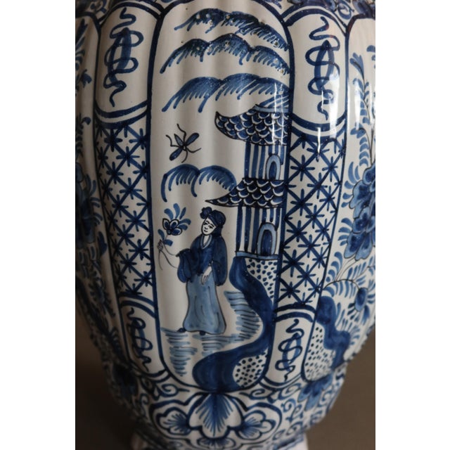 Delft Style Vases, 1890s, Set of 2 For Sale - Image 4 of 10