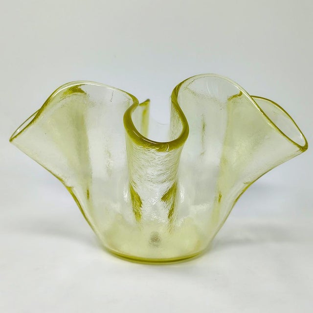 Mid-Century Modern Italian Murano Glass Yellow Fazzoletto Handkerchief Vase by Dogi, 1970s For Sale - Image 3 of 8