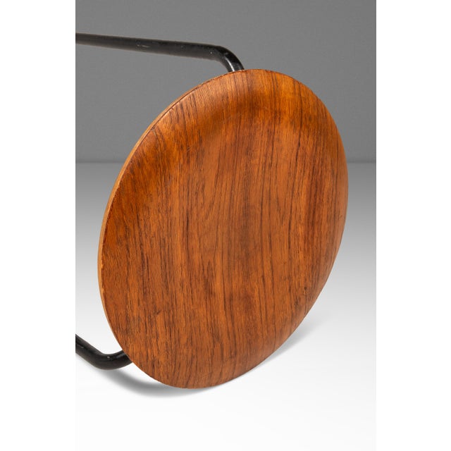 Set of Two (2) Early Model 3170 "Dot" Stools / Nesting Tables by Arne Jacobsen for Fritz Hansen, Demark, C. 1960s For Sale - Image 17 of 18