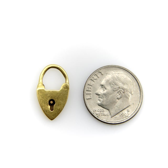 Traditional Tiny Antique Edwardian 9k Gold Heart Padlock Charm Circa 1900 For Sale - Image 3 of 7