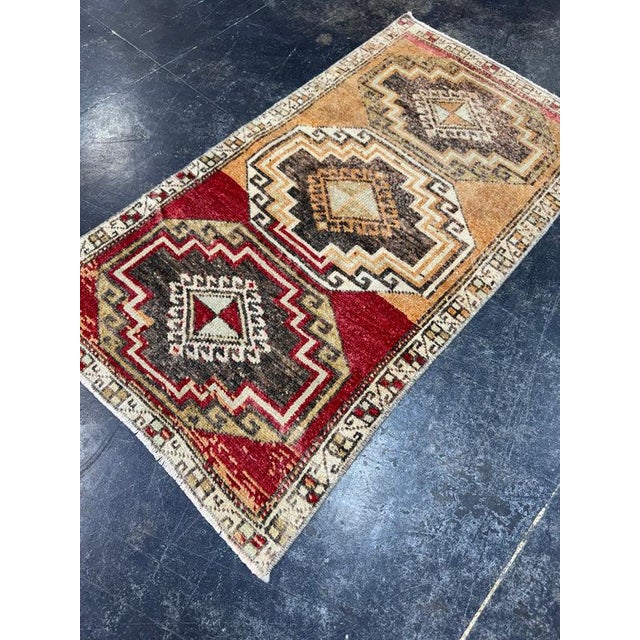 Turkish Yastik Rug 1'8" x 3' For Sale - Image 4 of 5