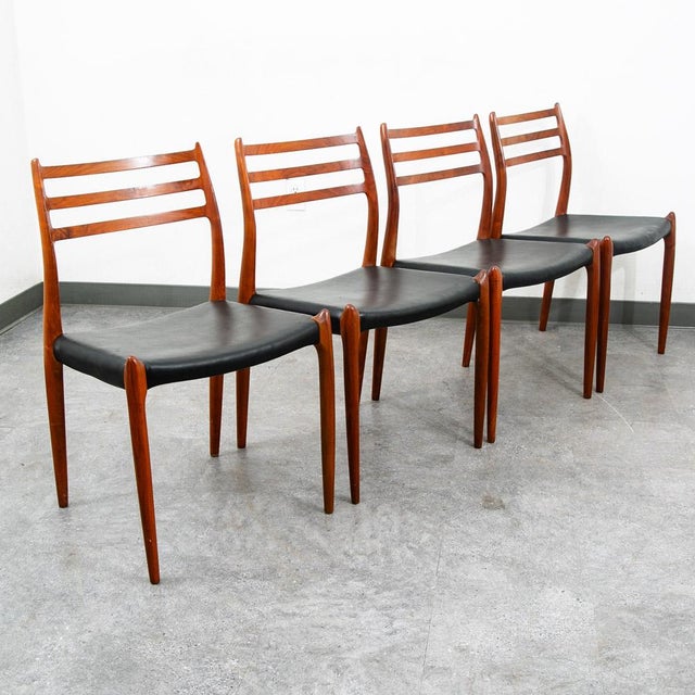 Mid-Century Modern 1960s Mid Century Danish Modern Dining Chairs Set 6 Niels j.l Moller #78 #62 Walnut For Sale - Image 3 of 12