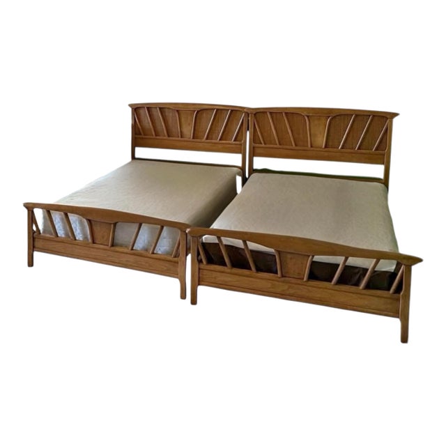 1970s Thomasville Tamerlane Pair of Beds For Sale