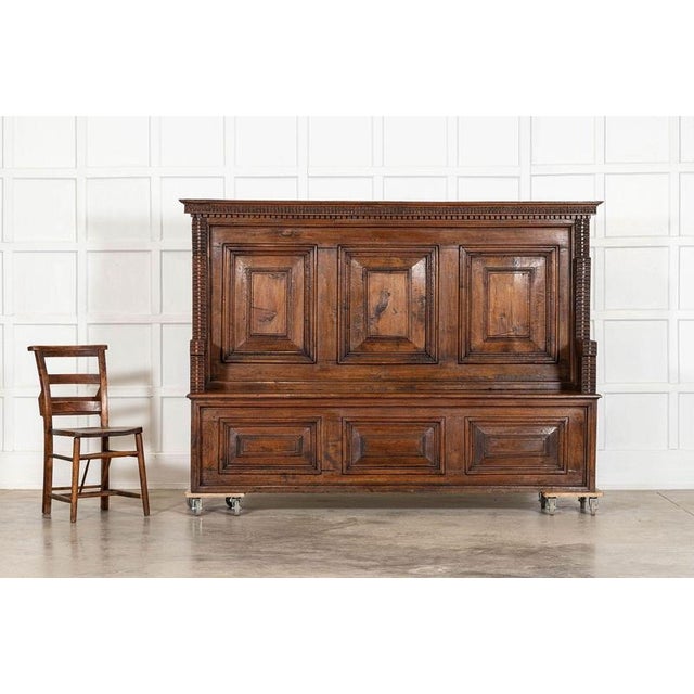 Large 19th Century Italian Carved Walnut Settle, 1800 For Sale - Image 4 of 15