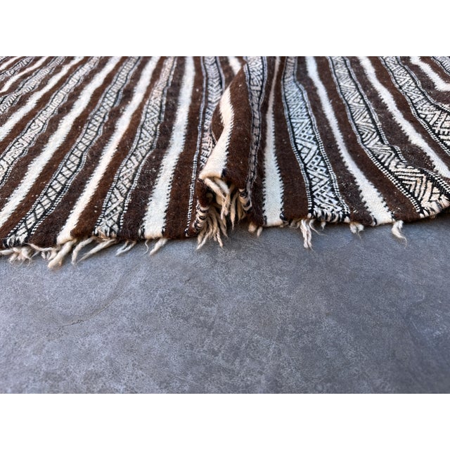 Moroccan Vintage Handira Blanket - 3'1" X 5'9" Ft For Sale - Image 10 of 12