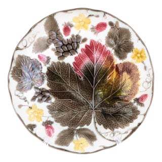 Antique Glazed Majolica Earthenware Pottery Grape Leaves & Strawberries Plate from Wedgwood For Sale