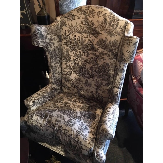 Wood Pair of George III Style Wingback Armchairs, Early 20th Century For Sale - Image 7 of 9