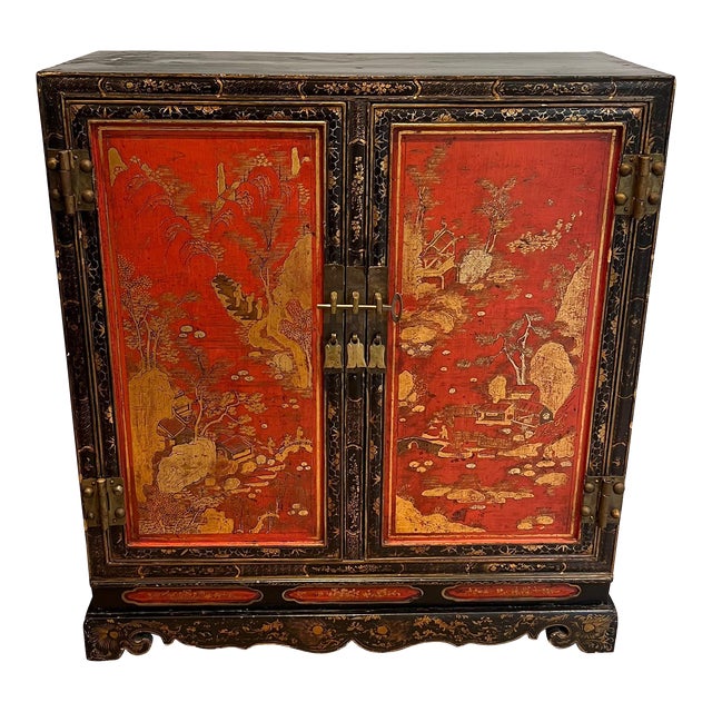 1940s Lacquered Wood Cabinet with Chinese Seenes For Sale