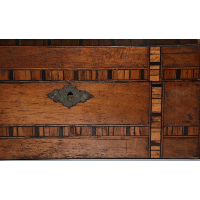 Early 20th Century Walnut and Cedar Wooden Inlay Box With Leather Hinges For Sale In Nashville - Image 6 of 10