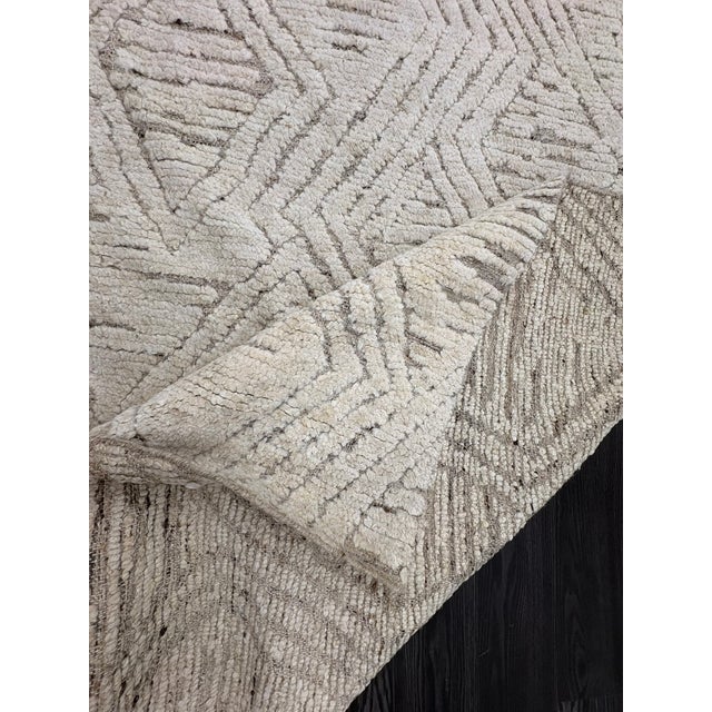 Rh Halima Hand-Knotted Wool Rug — 12' × 15' Marled Ivory / Latte | Undyed Wool | High-Low Texture For Sale In Columbus - Image 6 of 18
