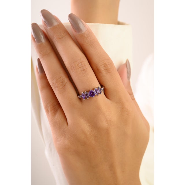 Timeless Round Centerpiece Five-Stone Amethyst Pure 925 Silver Ring - Size 6 For Sale - Image 4 of 10